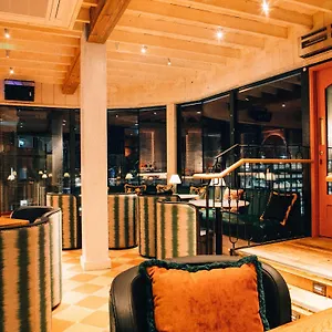 Bullitt Hotel
